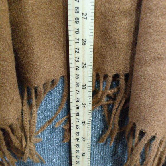 Breezy Lane Poncho Sweater Womens One Size Caramel Brown Knit Fringe Layer Top - Picture 5 of 7